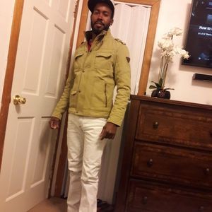 Meet your Posher, Carlos nicolas